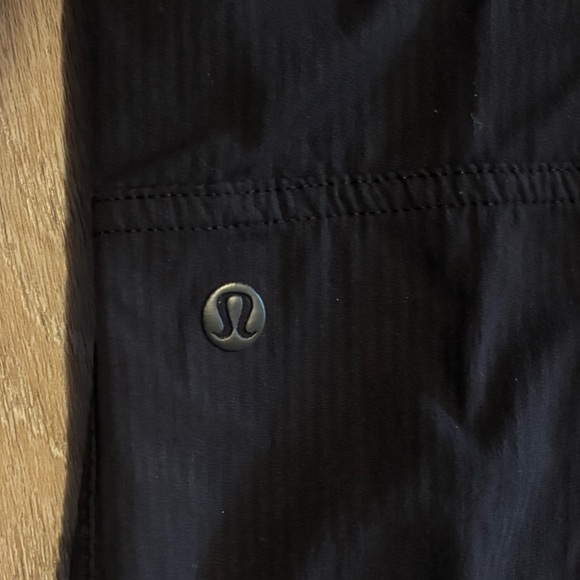 Men's lululemon xl athletic Black Pants - Picture 3 of 8